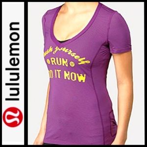 LULULEMON Push Yourself V-Neck Tee